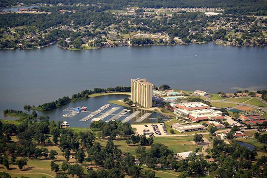 The turning of the leaves in Lake Conroe is an Unforgettable experience... Contact us for a tour.